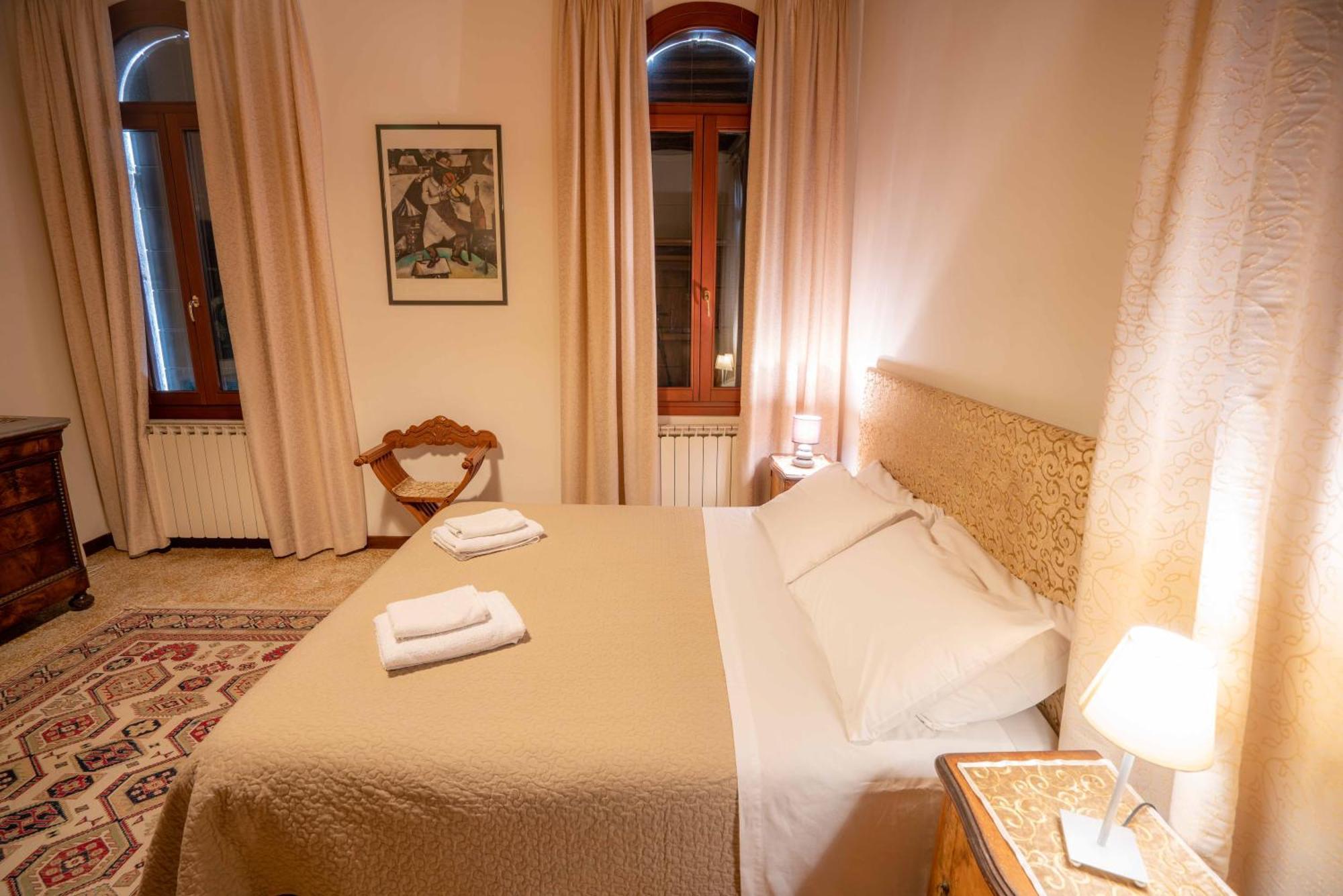 San Trovaso Apartment Venice Exterior photo